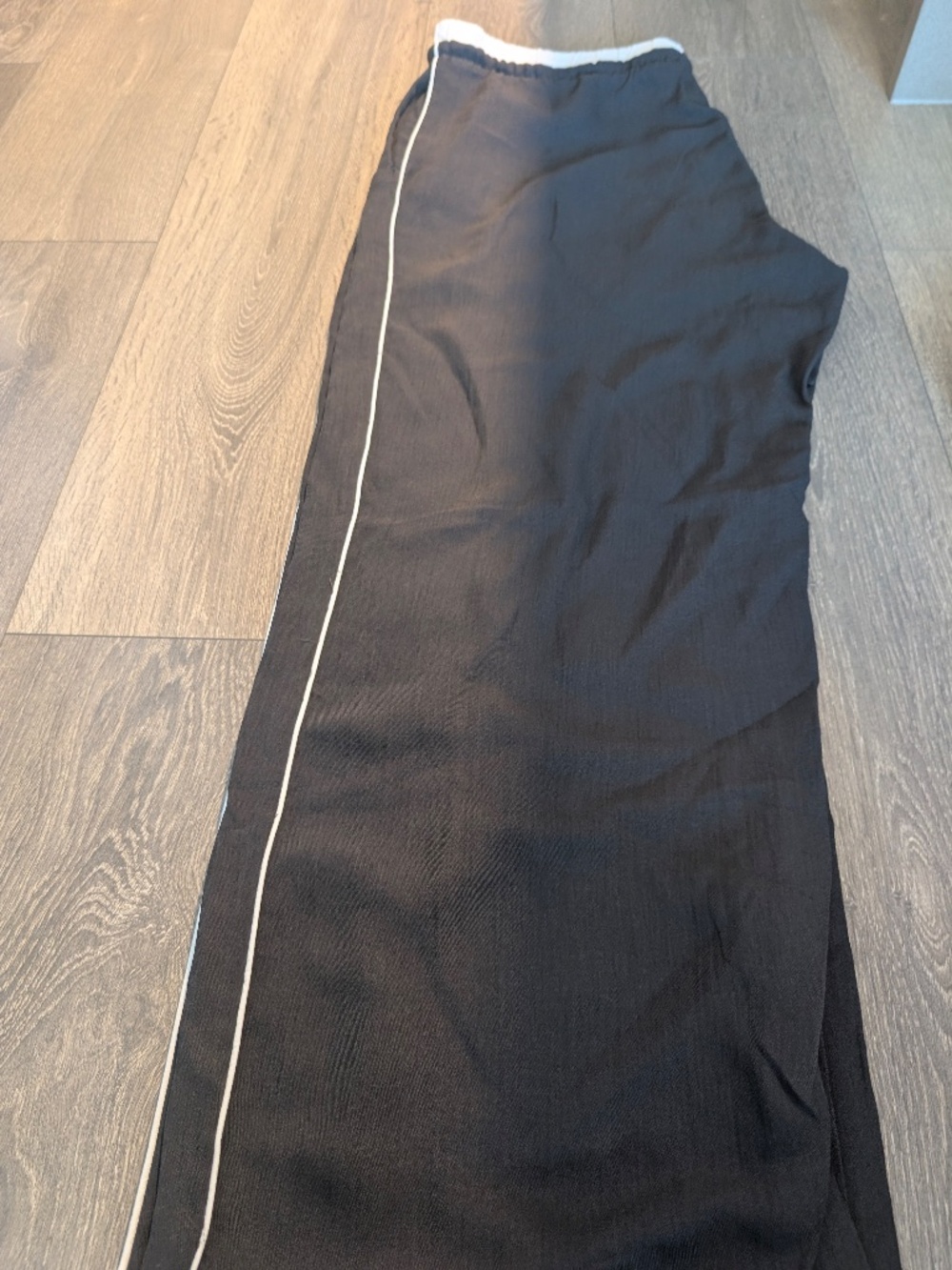 Zara Trousers with a white strip